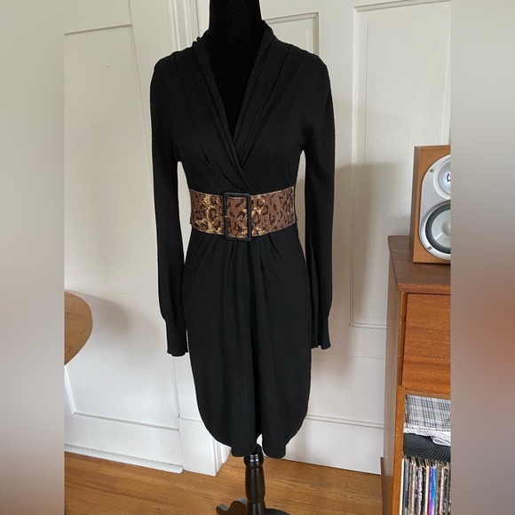 Cashmere blend knit high waisted black Y2K dress with bell sleeves. Size M. - Picture 8 of 16